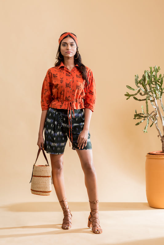 Pleated shorts