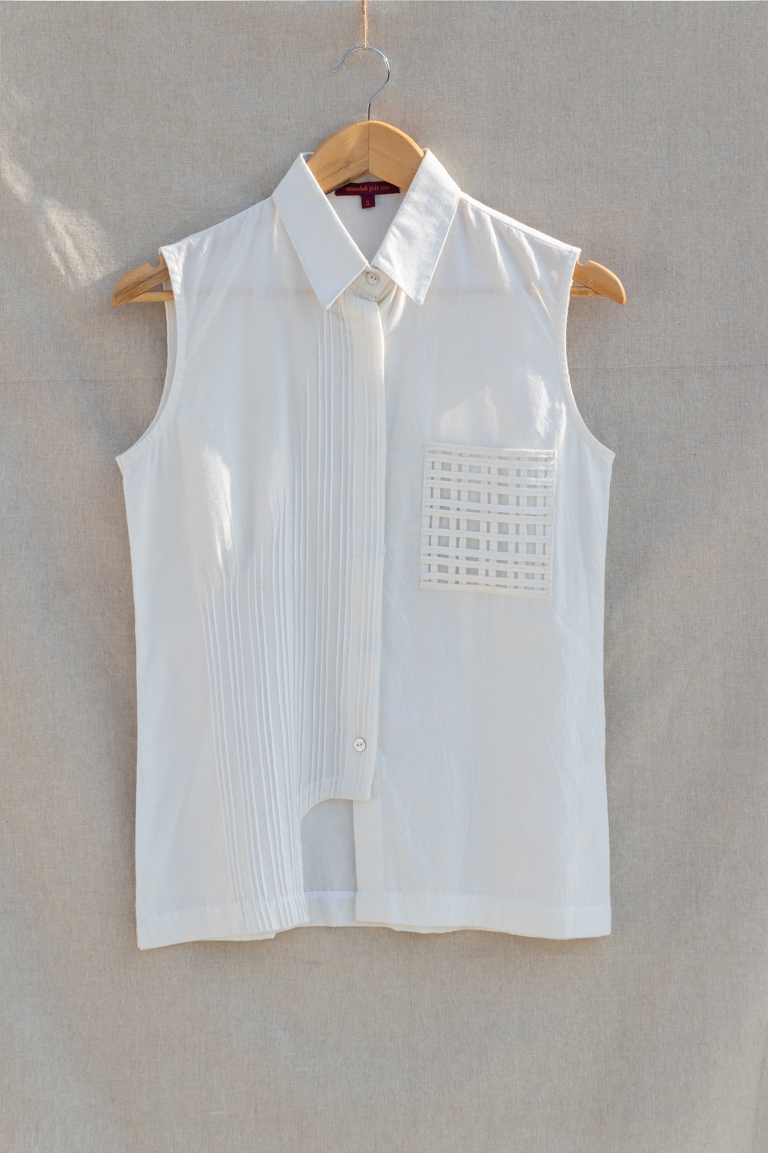 Shirt With Mat Pocket